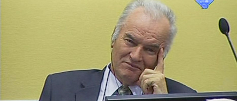 Den förre generalen Ratko Mladic i rätten. FOTO: AP Photo/SCANPIX